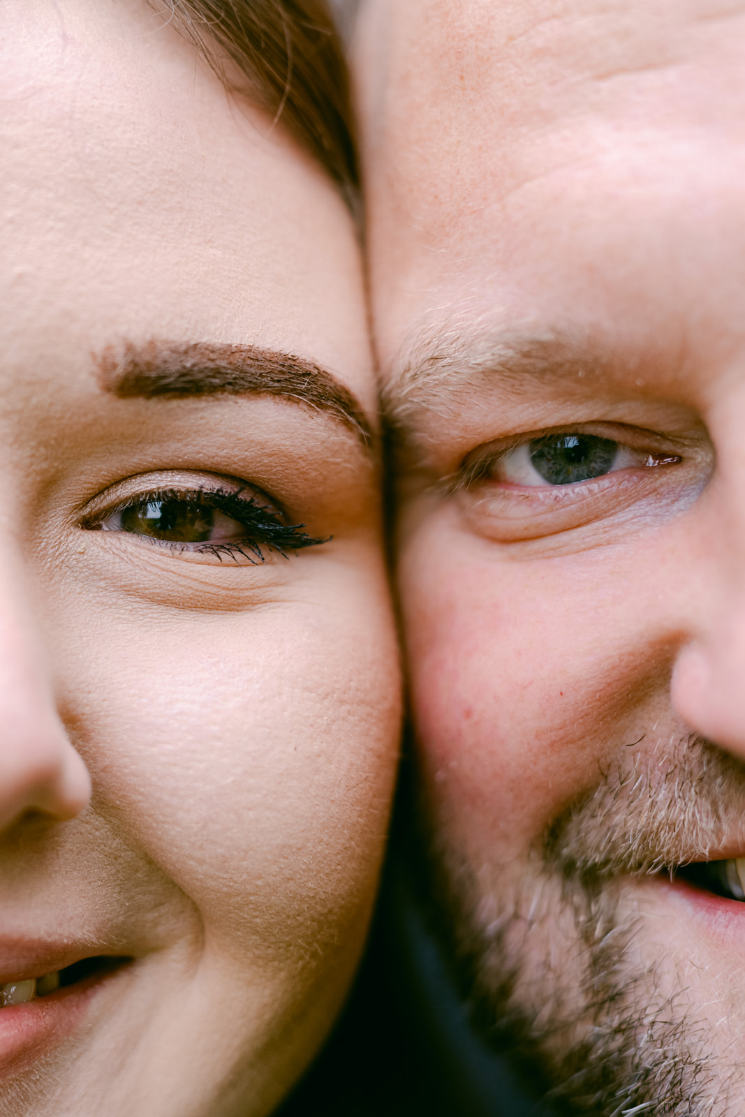 Winterliches Paarshooting in der Natur