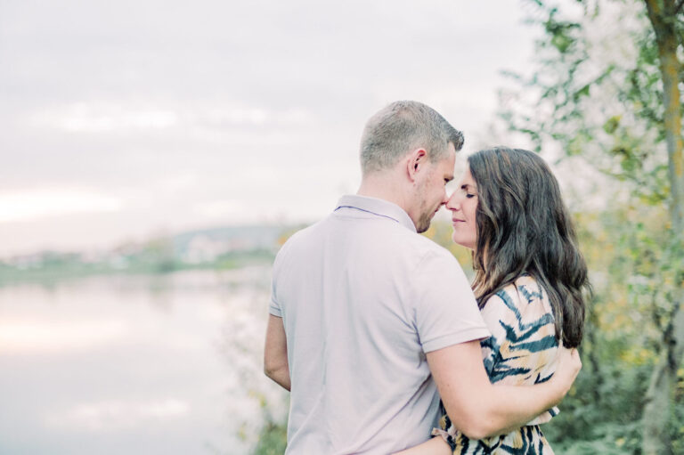 Herbstliches Babybauchshooting